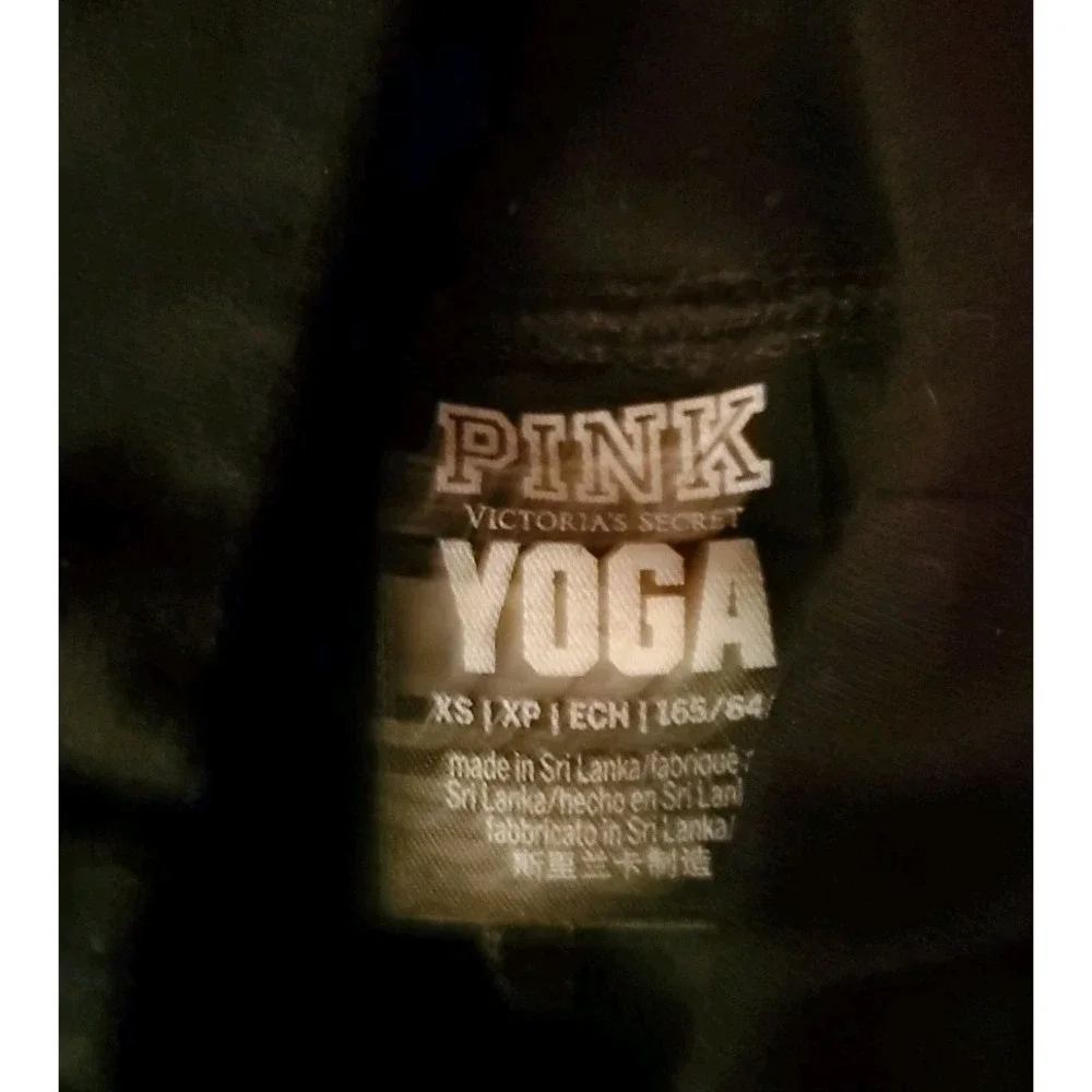 Victoria's Secret Pink Bike‎ Yoga Shorts Women's XS  Black Graphic Elastic Waist